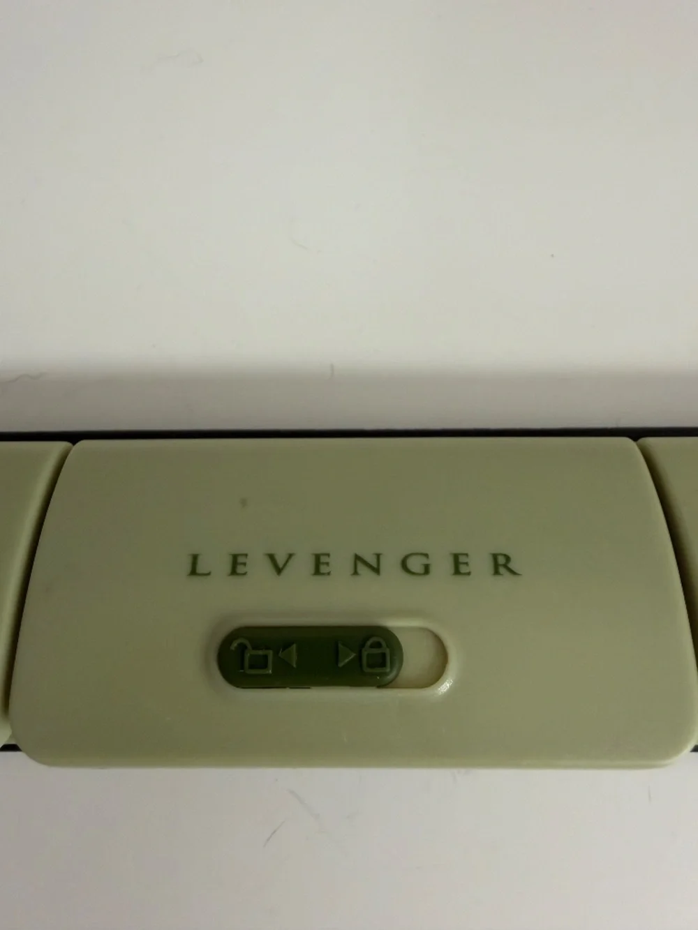 Levenger Circa 1-2-3 Portable Discbound Notebook Punch